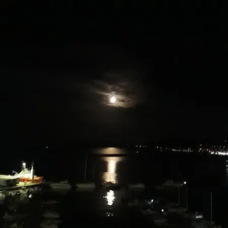 Seaview Port Apartmán