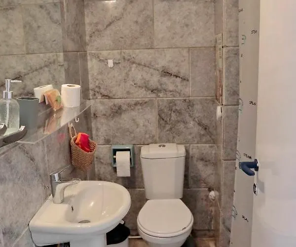 Seaview Port 公寓 卡瓦拉